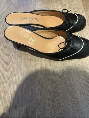 Chanel Black Leather Bow Mule Heels Size US 8.5 or EU 39